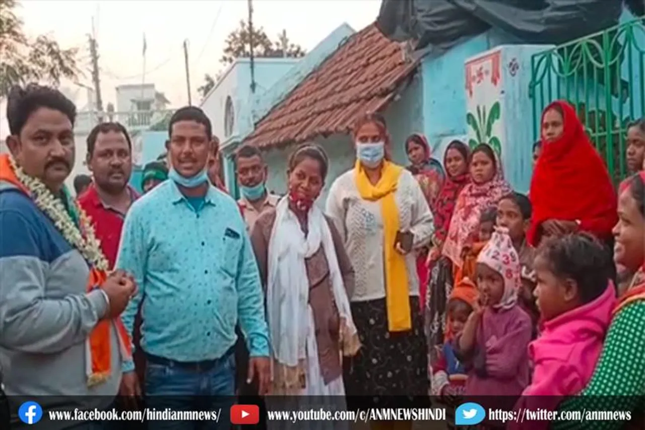 टीएमसी प्रत्याशी ने घर घर जाकर किया चुनाव प्रचार