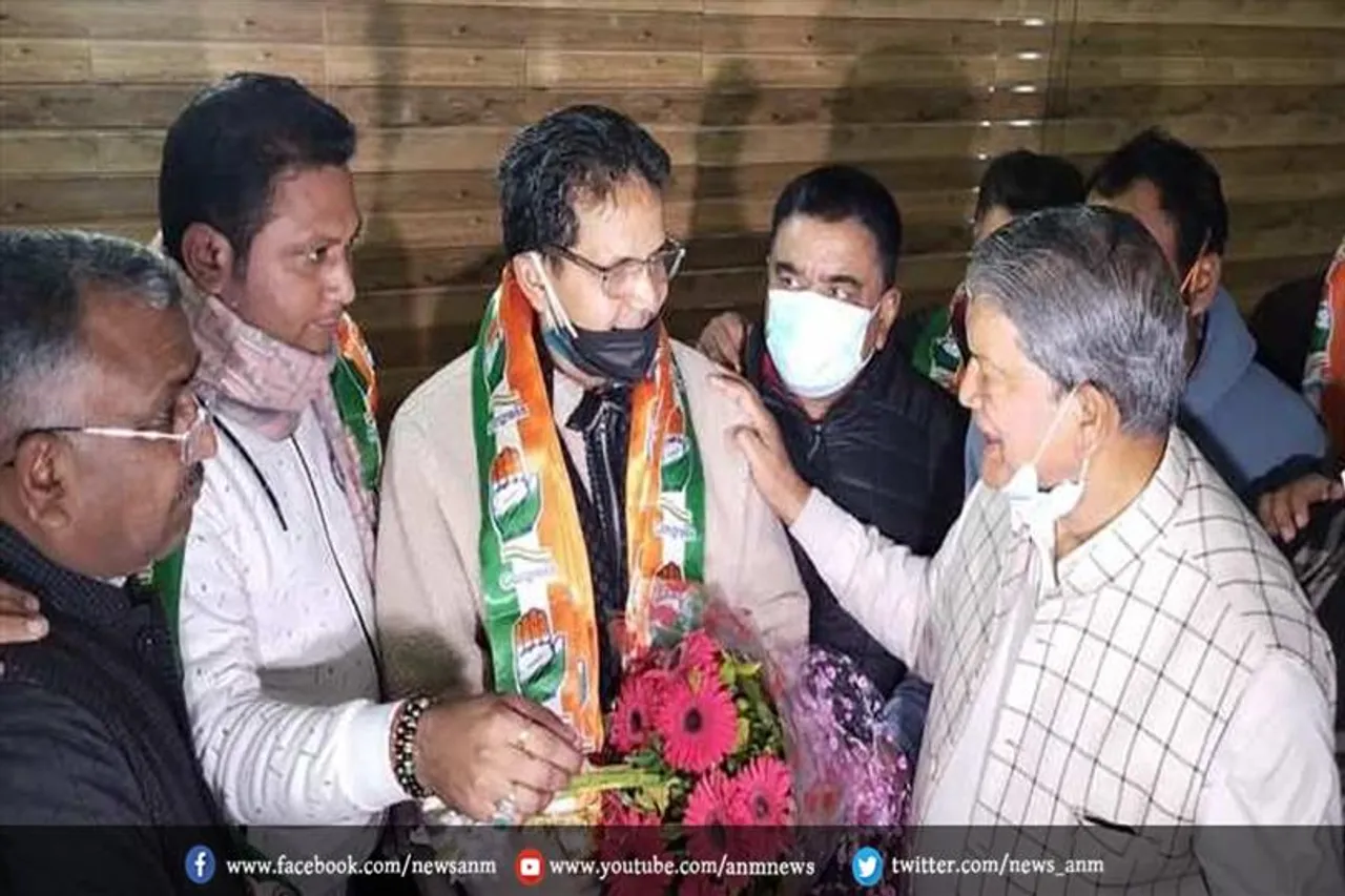 टिहरी से भाजपा विधायक ने थमा कांग्रेस का दामन
