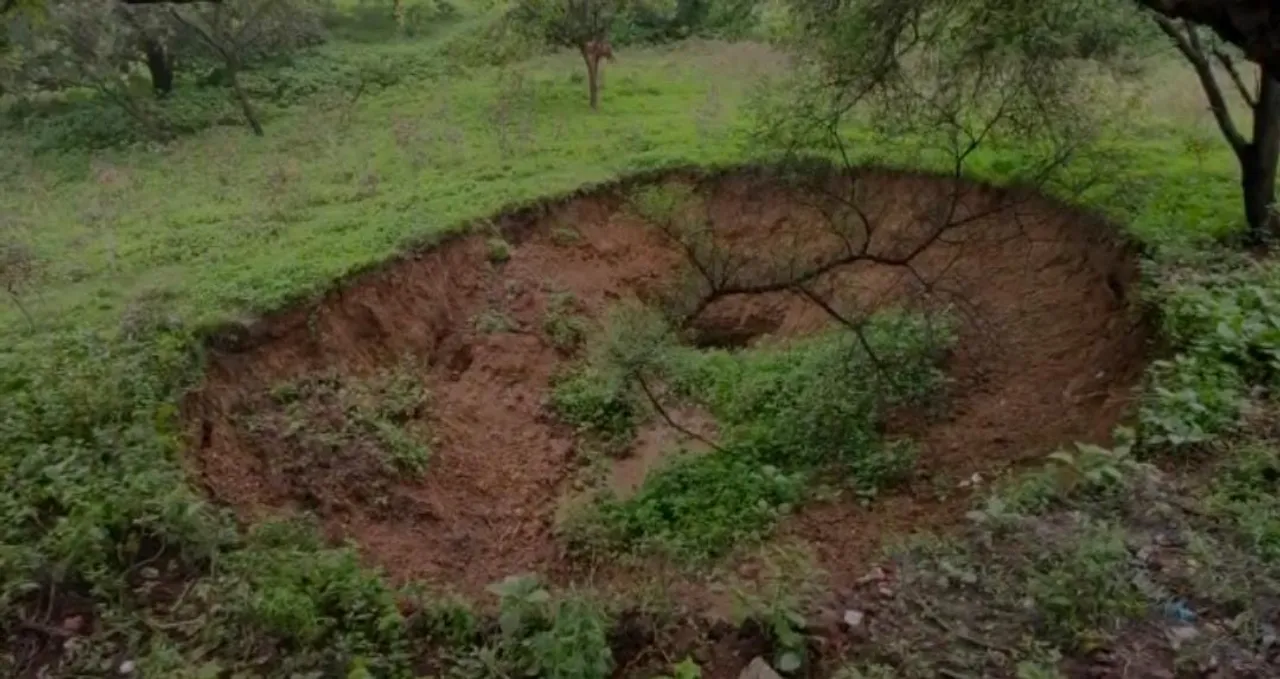 काजोड़ा में धंसी जमीन, लोगो में दहशत