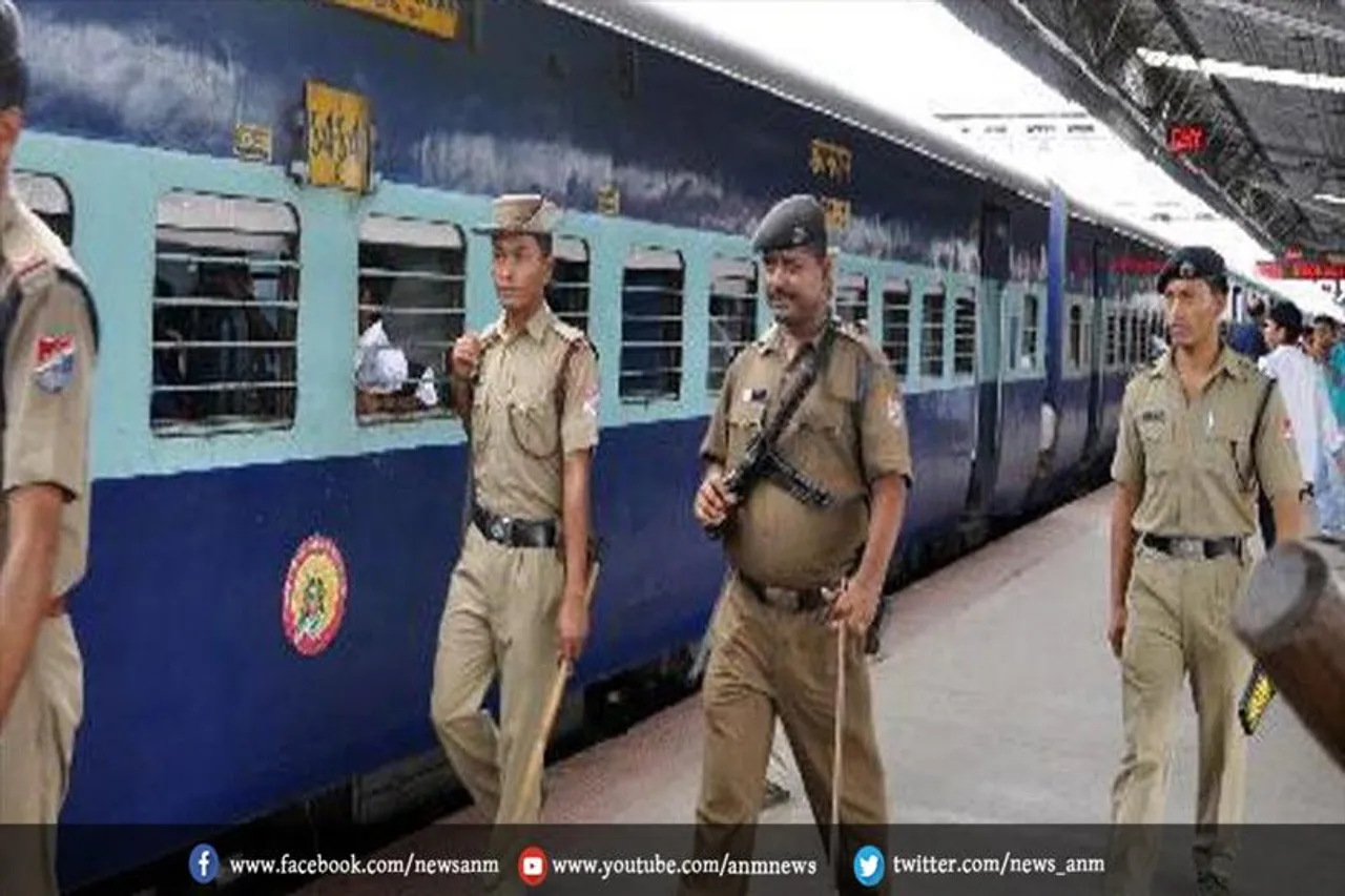 रेल कर्मचारियों को सरकार का तोहफा