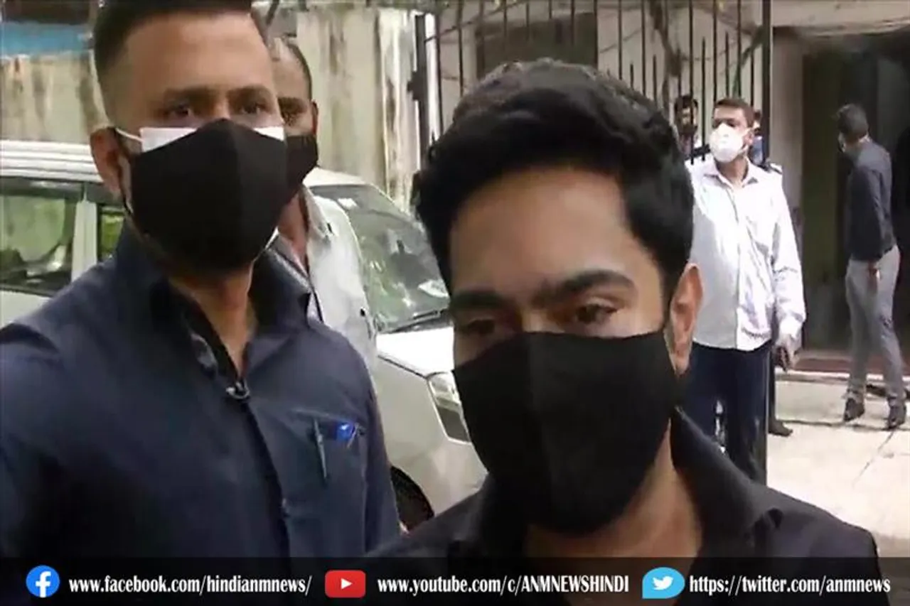 ईडी ऑफिस पहुंचे अभिषेक बनर्जी