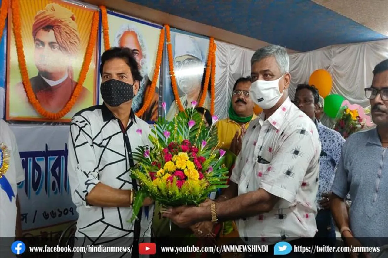 चित्तरंजन में बाराबनी विधायक को किया गया सम्मानित