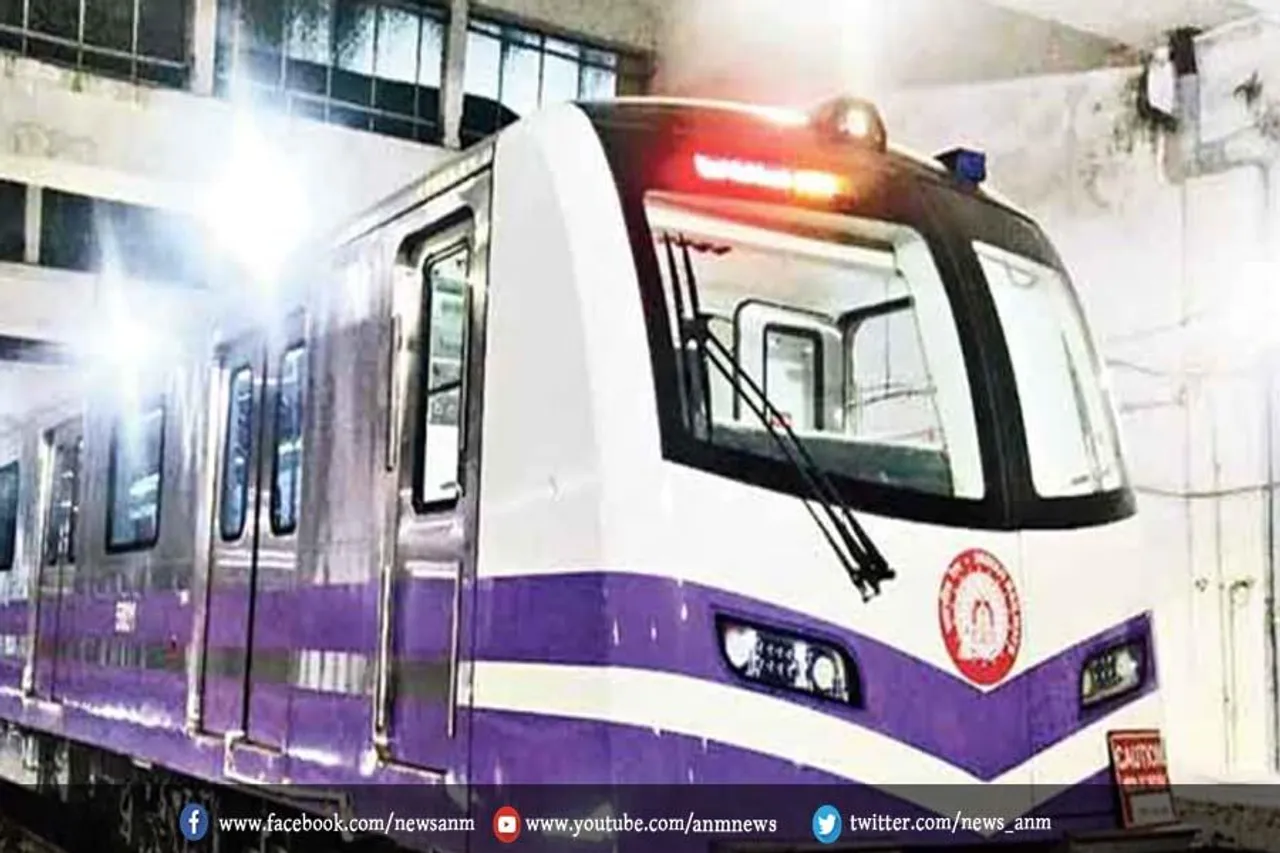 चीन से मेट्रो रेक दम दम और न्यू गरिया के बीच उद्घाटन किया