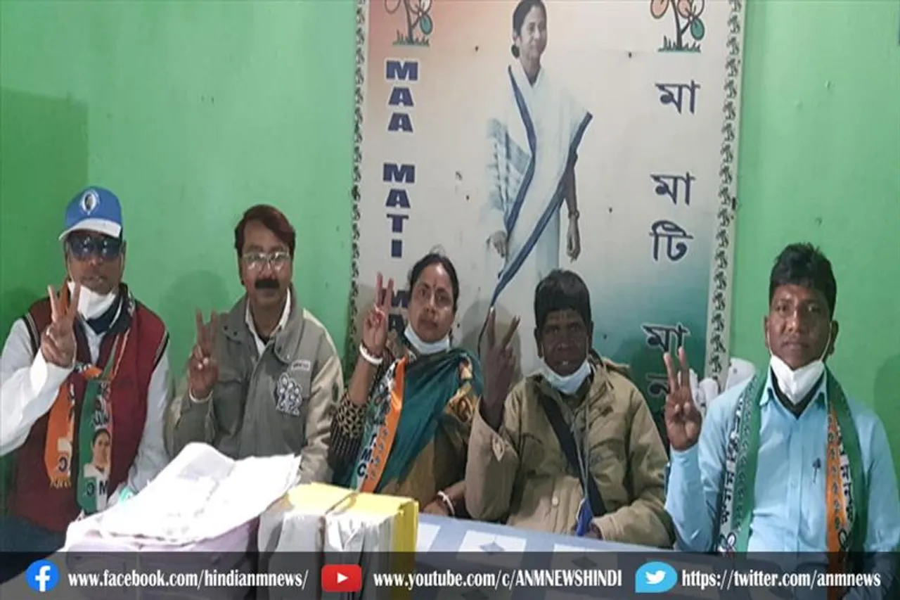 तृणमूल प्रत्याशी ने डोर टू डोर किया चुनाव प्रचार
