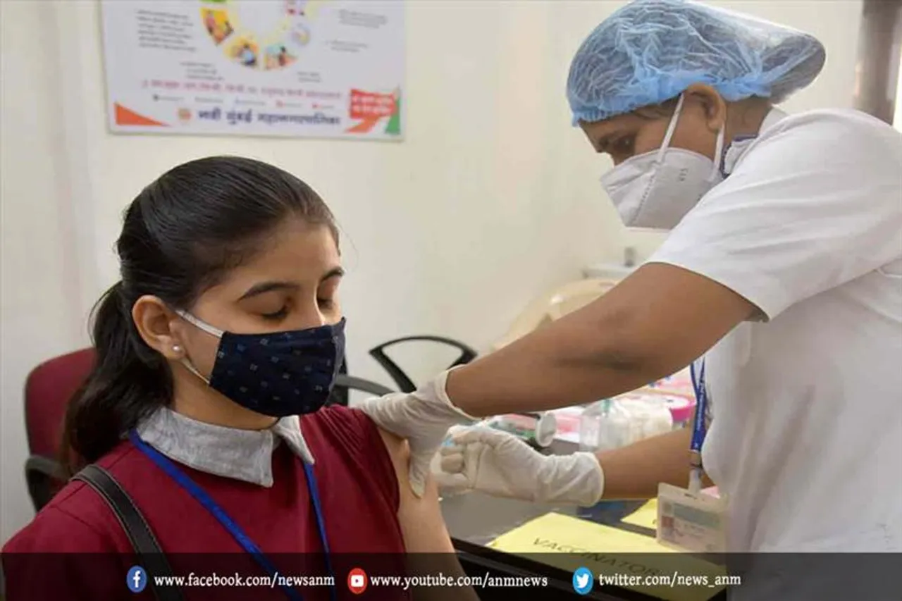 15 से 18 साल उम्र तक के 80 फीसदी लोगों को मिली कोरोना वैक्सीन की पहली खुराक