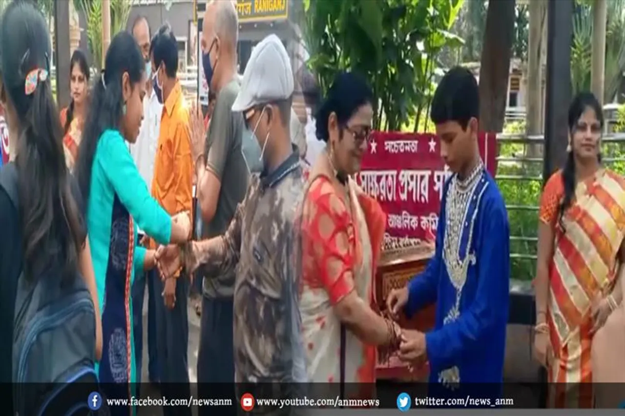 जानिए क्यों आज मनाया गया राखी बंधन