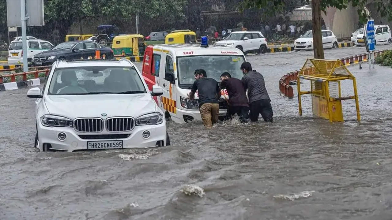 महाराष्ट्र-दिल्ली-राजस्थान में जोरदार बारिश जारी