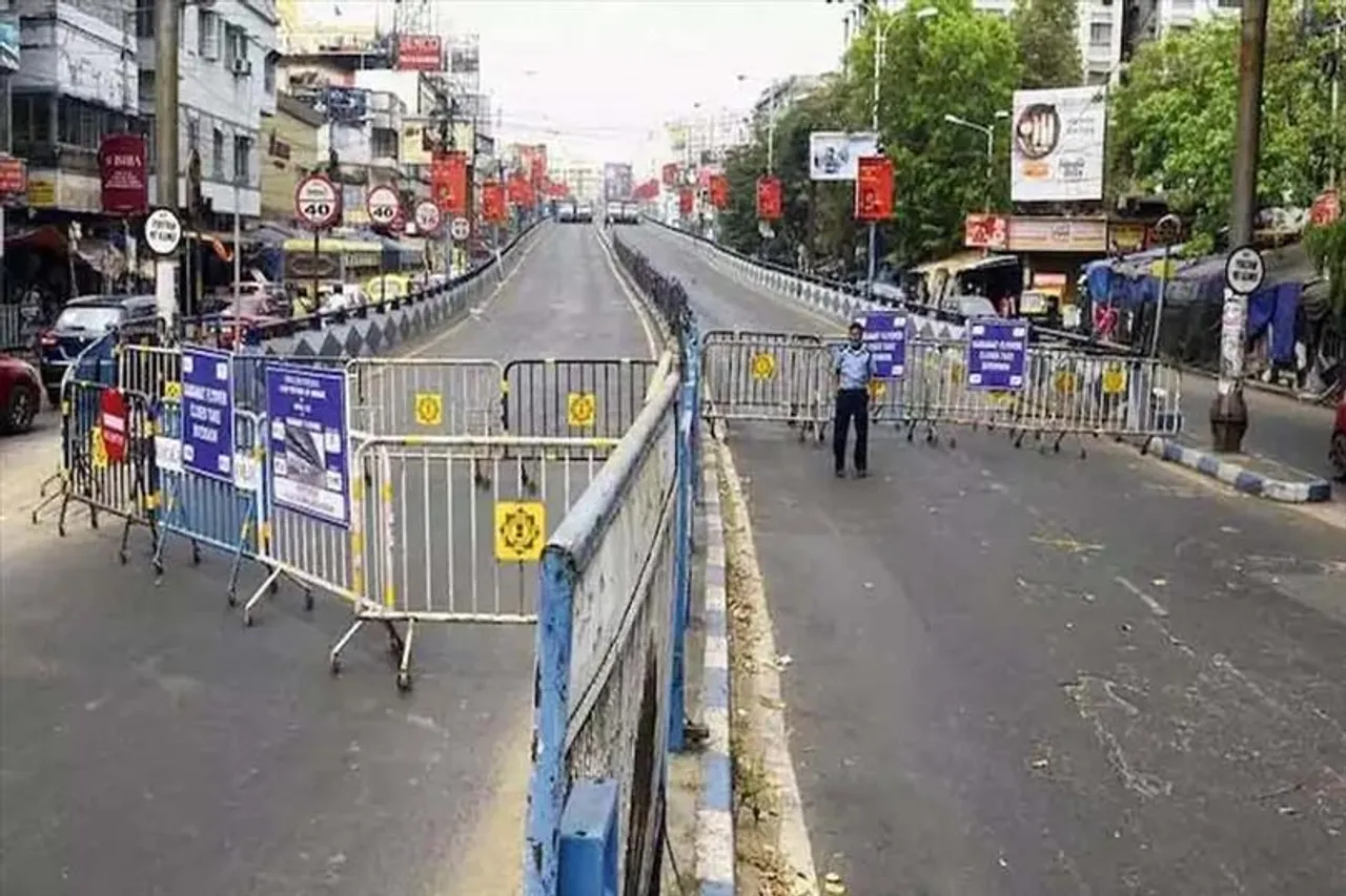 गरियाहाट फ्लाईओवर से गिरी महिला