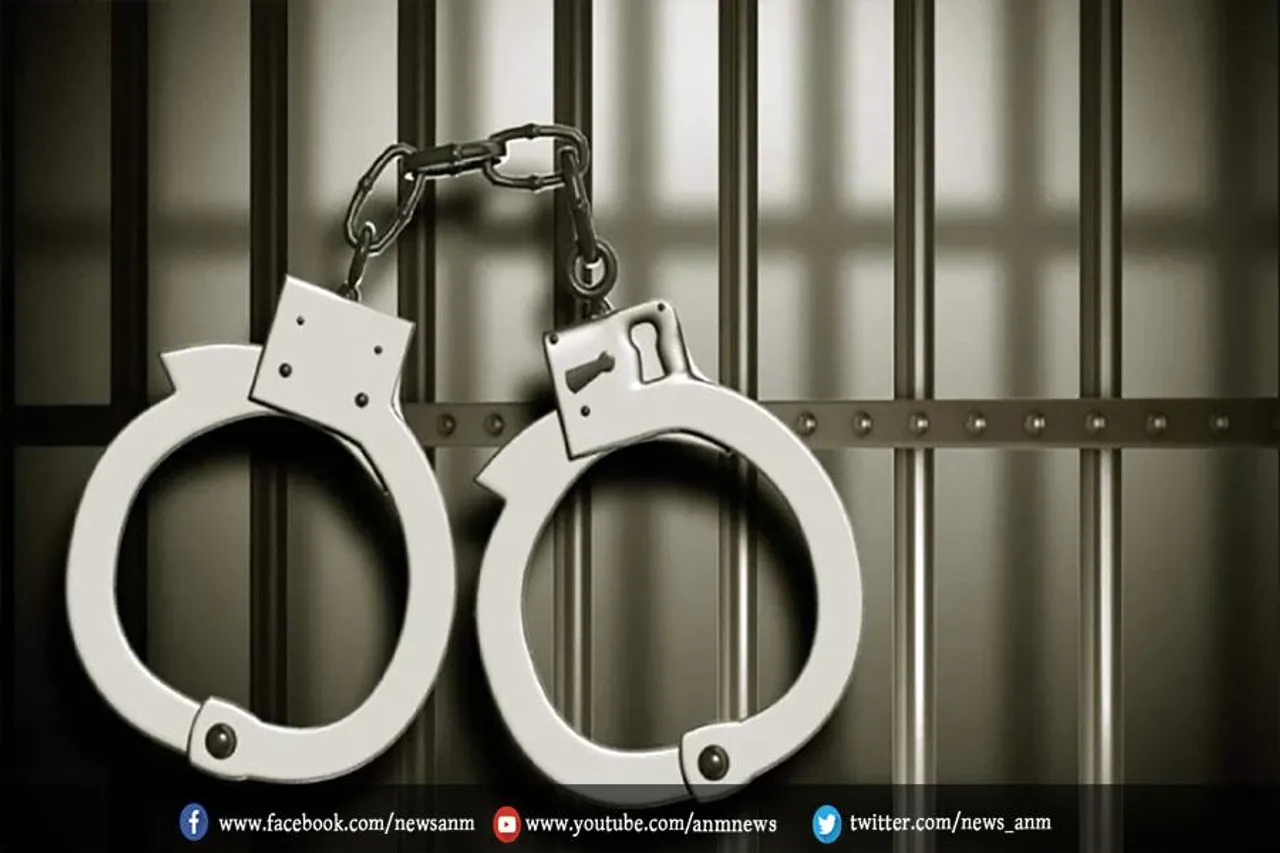 बर्बरता के आरोप में ISF कार्यकर्ता गिरफ्तार