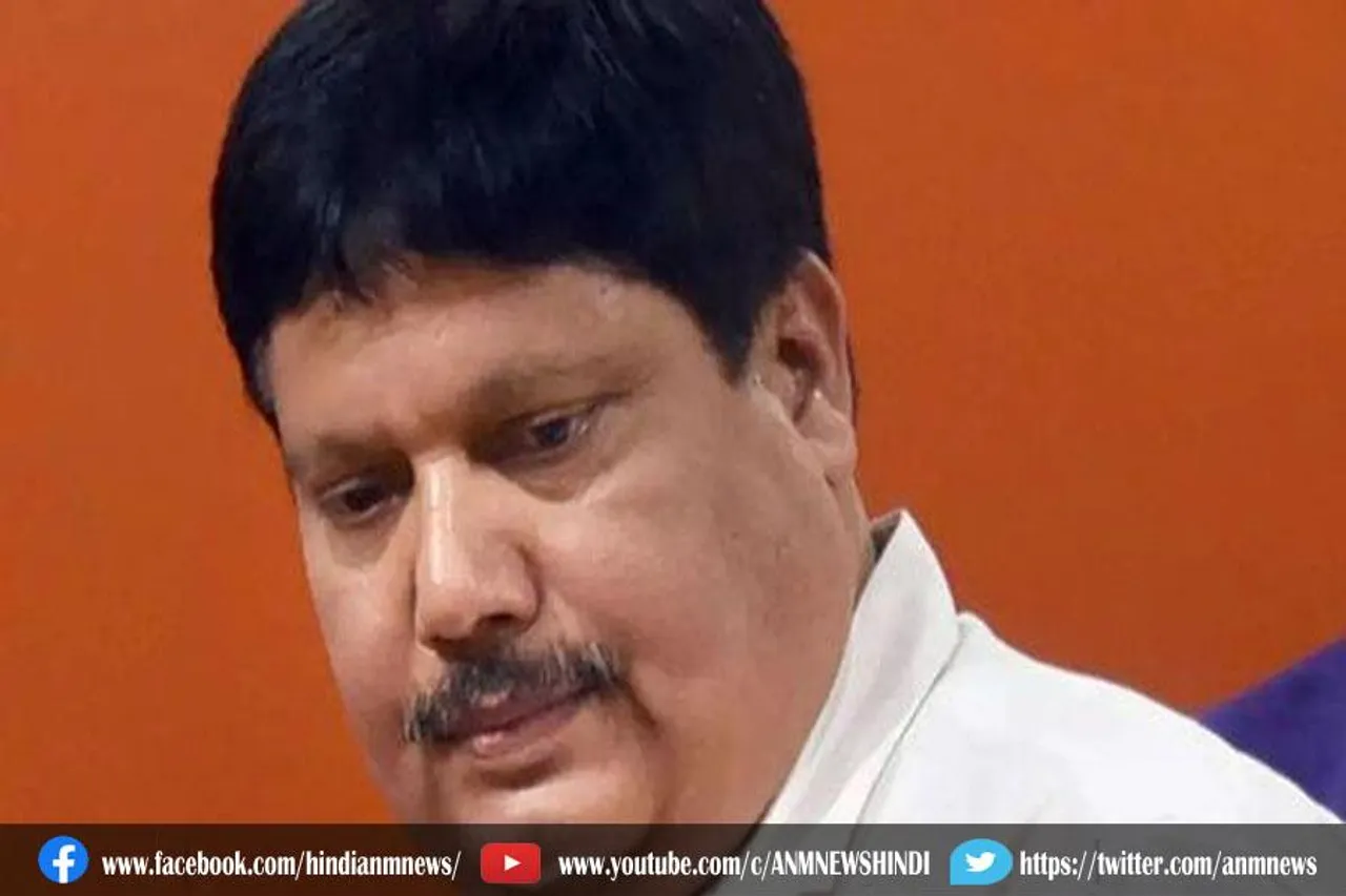 अर्जुन सिंह के घर के पास फिर फेंका बम