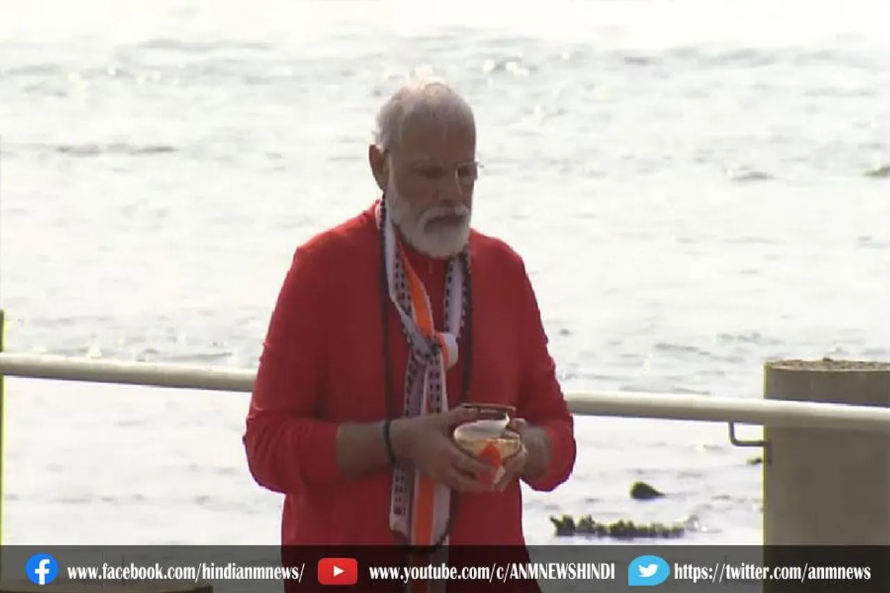 काशी विश्वनाथ धाम की ओर चले पीएम मोदी