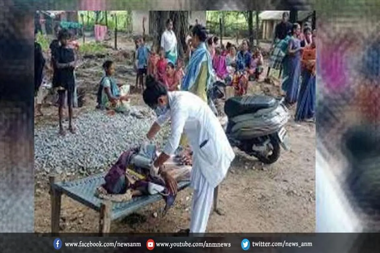 दंतेवाड़ा में मेडिकल टीम पहुंचकर लोगों को दे रही है स्वास्थ्य सुविधा