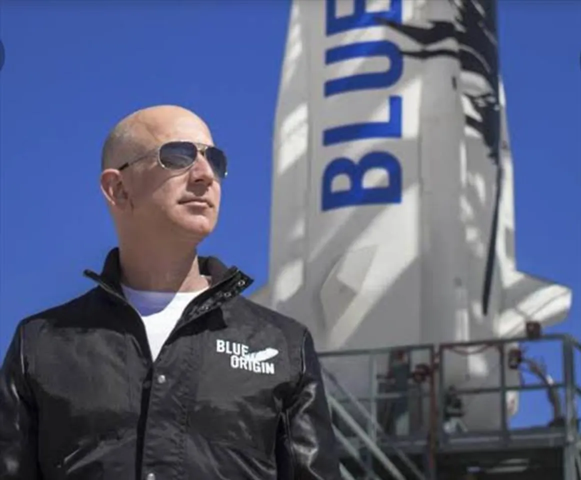 अमेज़ॅन के संस्थापक बेजोस ने एक पत्रकार और एक शेफ को 100लियन अमरीकी डालर का दान दिया