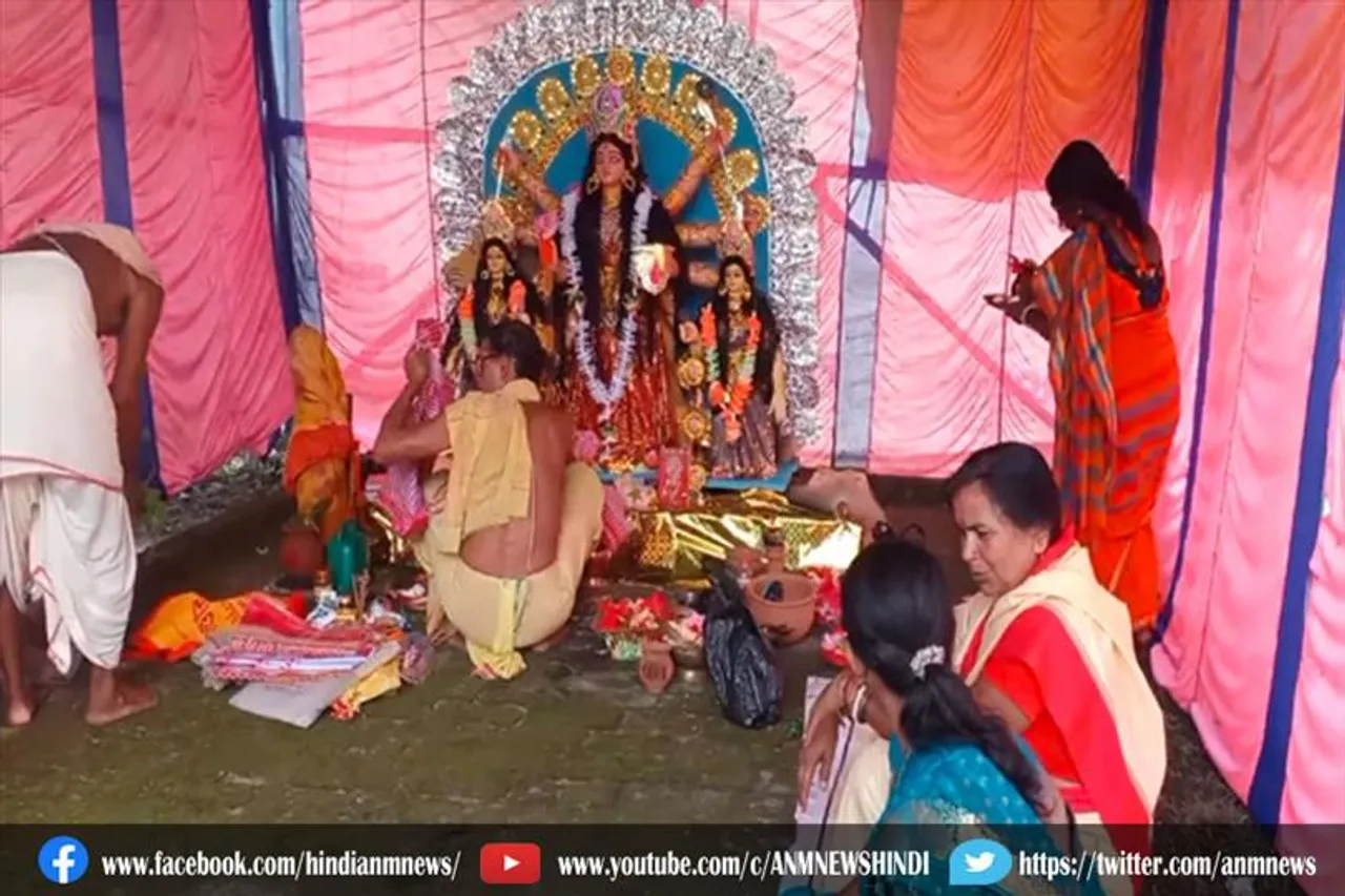 आसनसोल के धेनुआ में एक दिन की अनोखी दुर्गापूजा