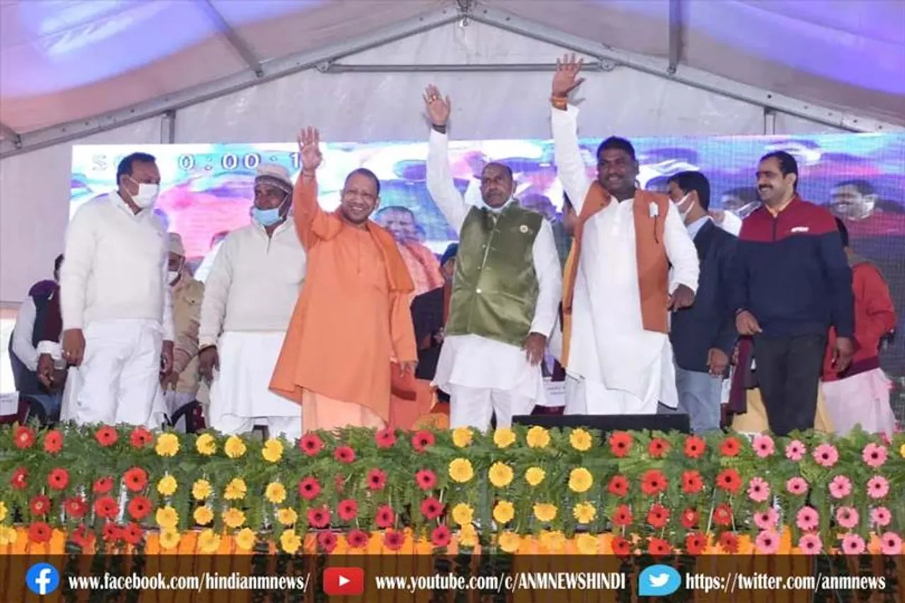 गोरखपुर को 68 करोड़ की दी सौगात