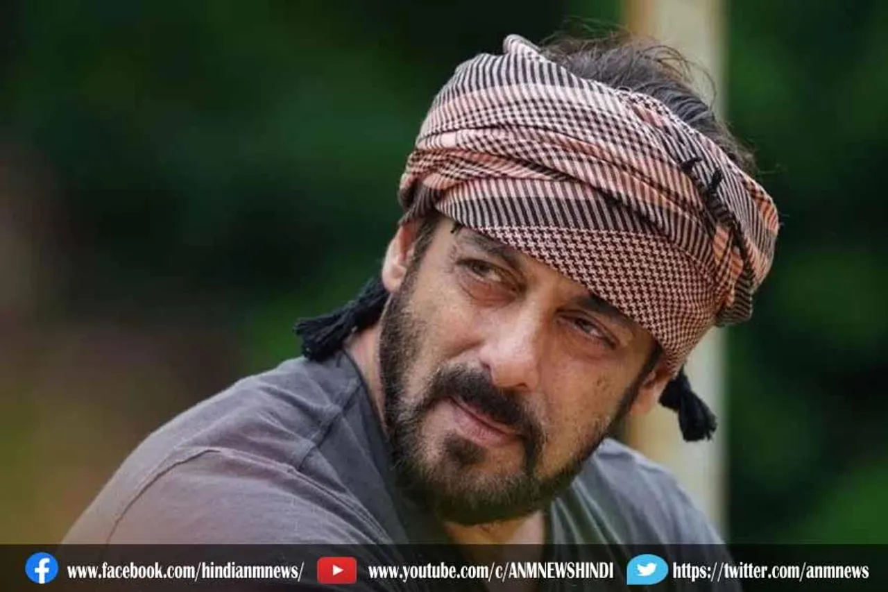 सलमान खान ने गमछा बांधकर शेयर की तस्वीर