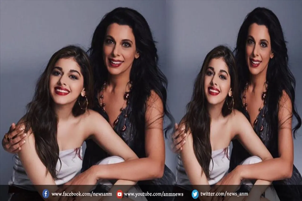 स्क्रीनिंग में पहुंचे अलाया एफ का पूजा बेदी के साथ दिखा खूबसूरत बॉन्ड