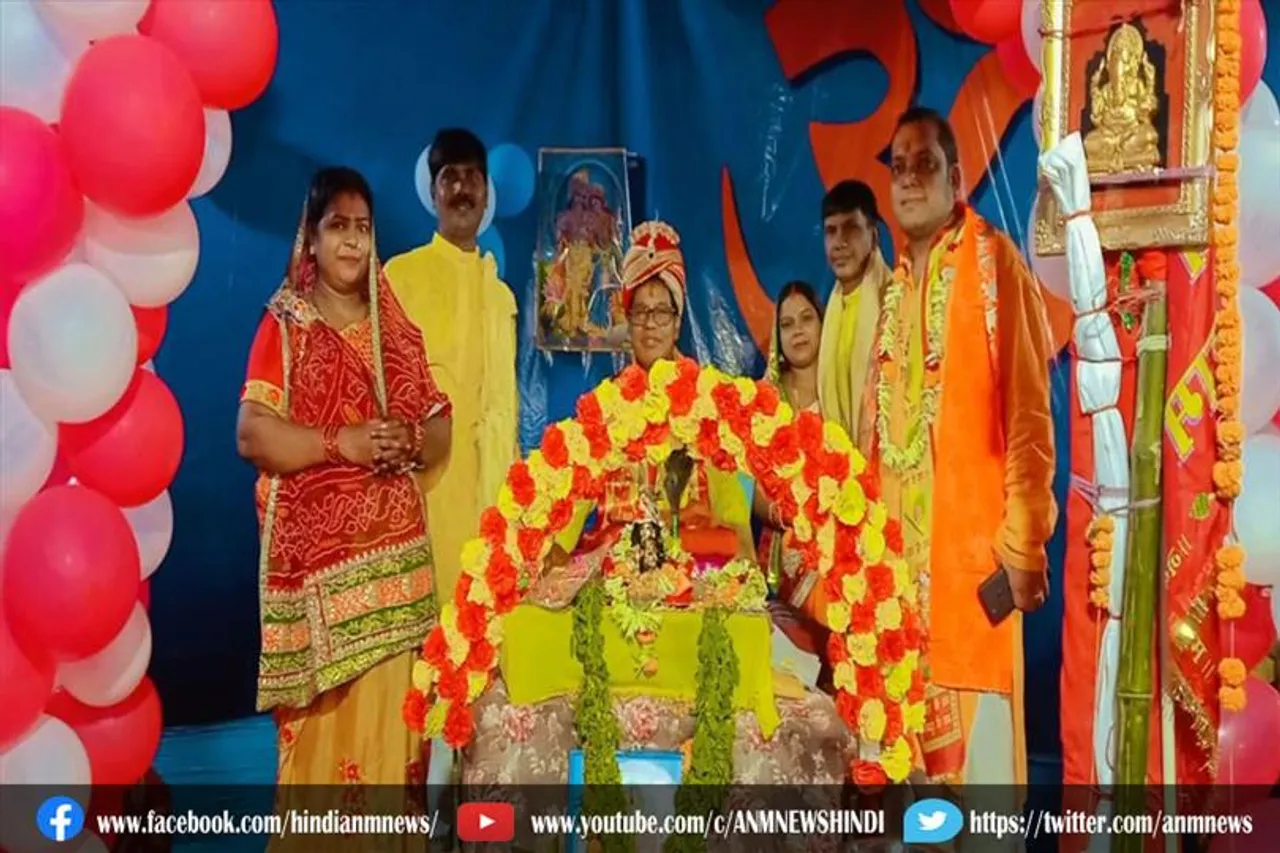 भावपूर्ण तरीके से प्रस्तुत किया गया कृष्ण जन्म का वृत्तांत कथा वाचक