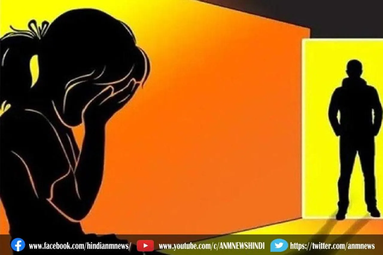 अश्लील विडियो बनाकर वायरल करने की धमकी पर छात्रा ने की खुदकुशी