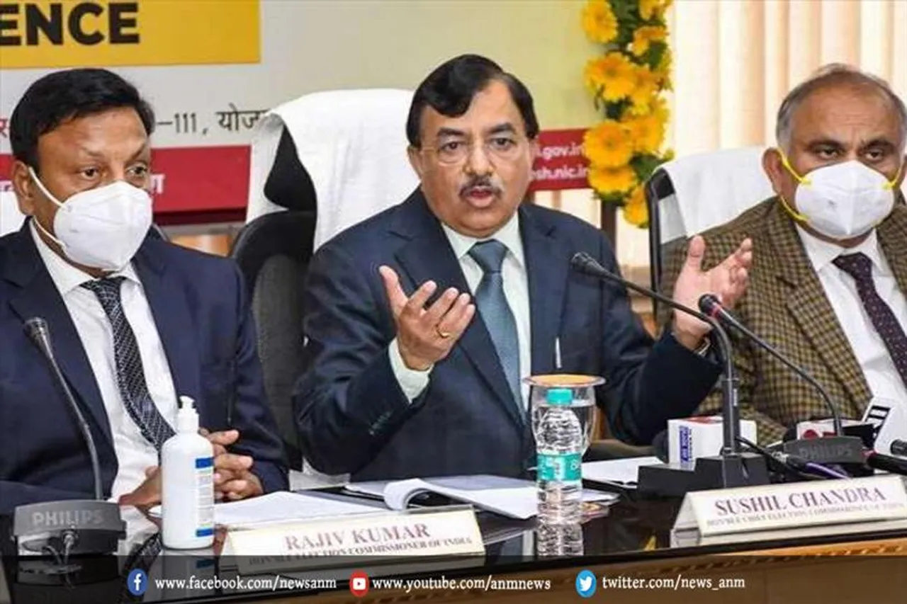 इनडोर बैठकों पर लोगों की संख्या बढ़ाने की इजाजत दे सकती है सरकार