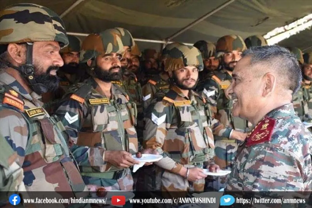 एलओसी और आईबी पर दिवाली, सीडीएस ने शहीदों को दी श्रद्धांजलि