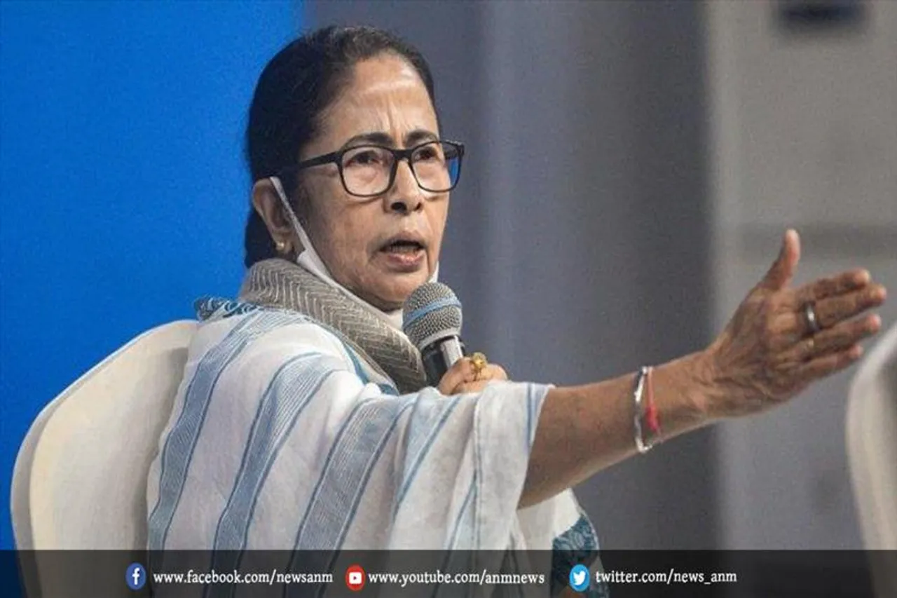 'थके हुए नेता को खरीदने मुंबई गई हैं ममता'