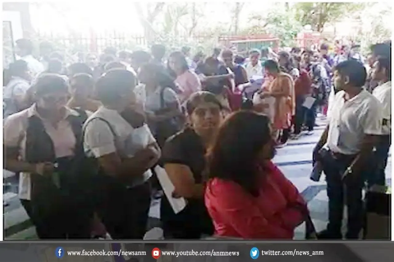 दिल्ली यूनिवर्सिटी में जॉब मेला कब लगेगा?