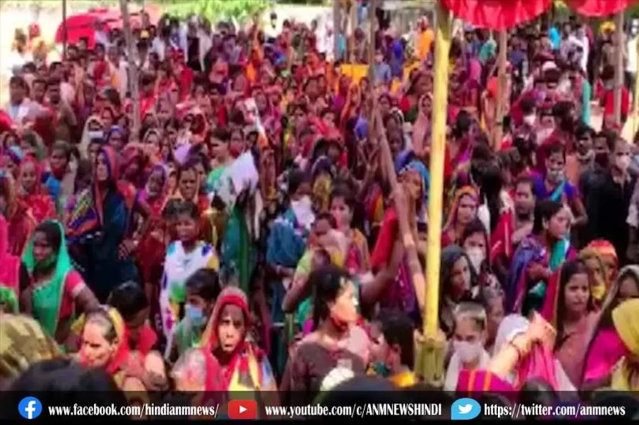 ओडिशा में वैक्सीन सेंटर पर हुआ जमकर हंगामा