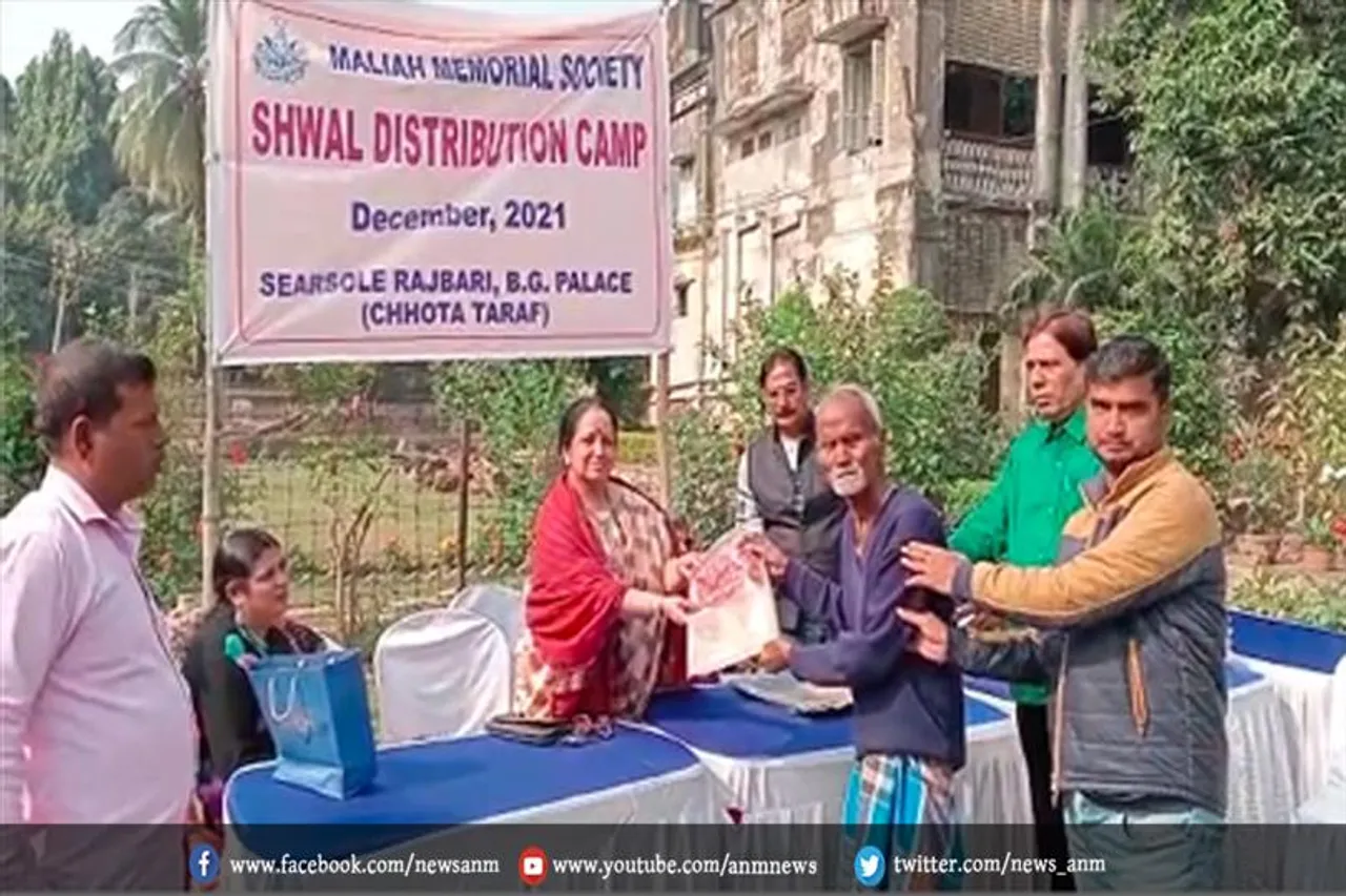 मालिया मेमोरियल सोसाइटी की तरफ से शाल वितरण