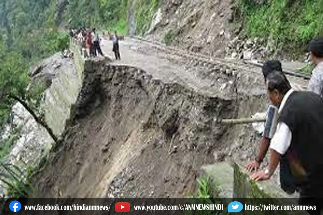 कुर्सेओंग में भूस्खलन, सिलीगुड़ी-दार्जिलिंग के बीच यात्रा प्रभावित