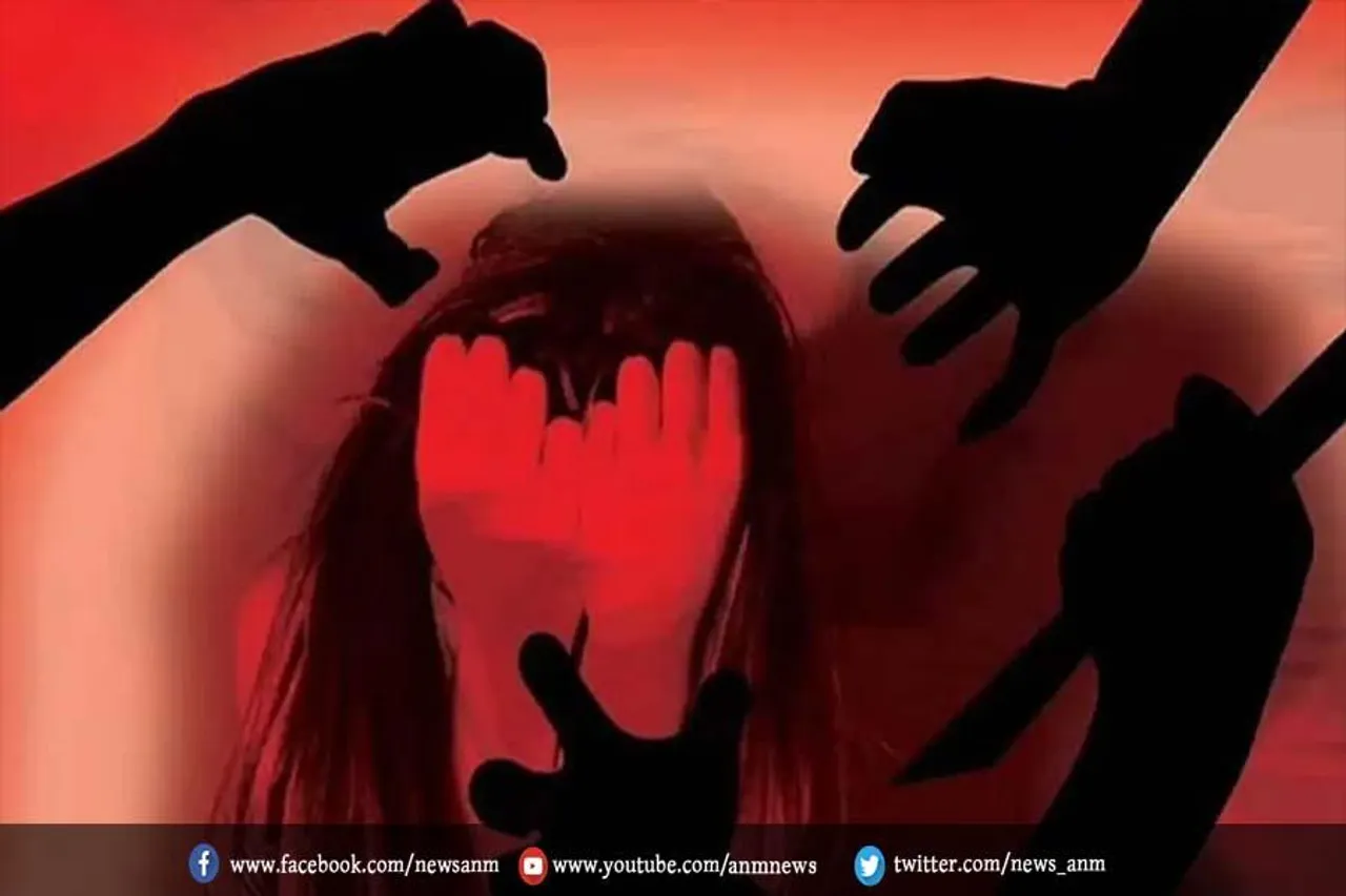 ट्रेन में छात्रा से गैंगरेप