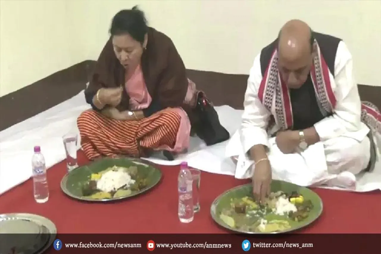 कारगिल युद्ध में जान गंवाने वाले भारतीय सेना के परिवार से मिले रक्षा मंत्री