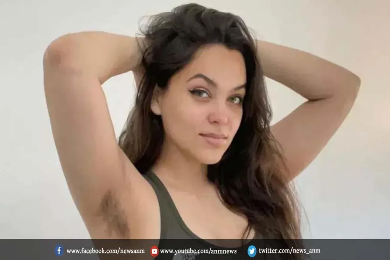 इस मॉडल को पसंद है खुद के शरीर का बदबू