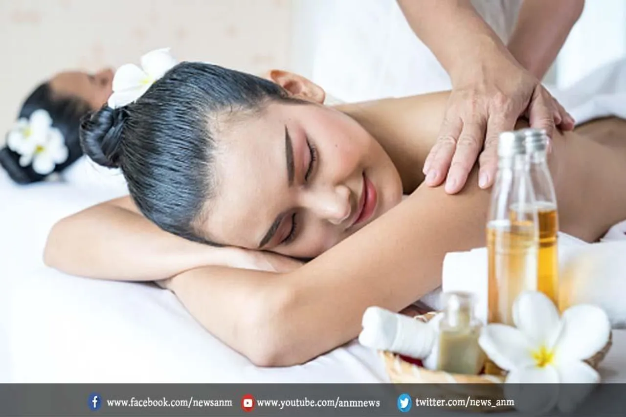 सर्दियों में त्वचा की चमक बरकरार रखने के लिए करें इन तेलों का इस्तेमाल
