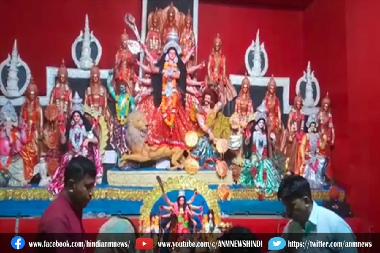 चीनाकुड़ी 2 नंबर में माँ दुर्गा का प्रतिमा