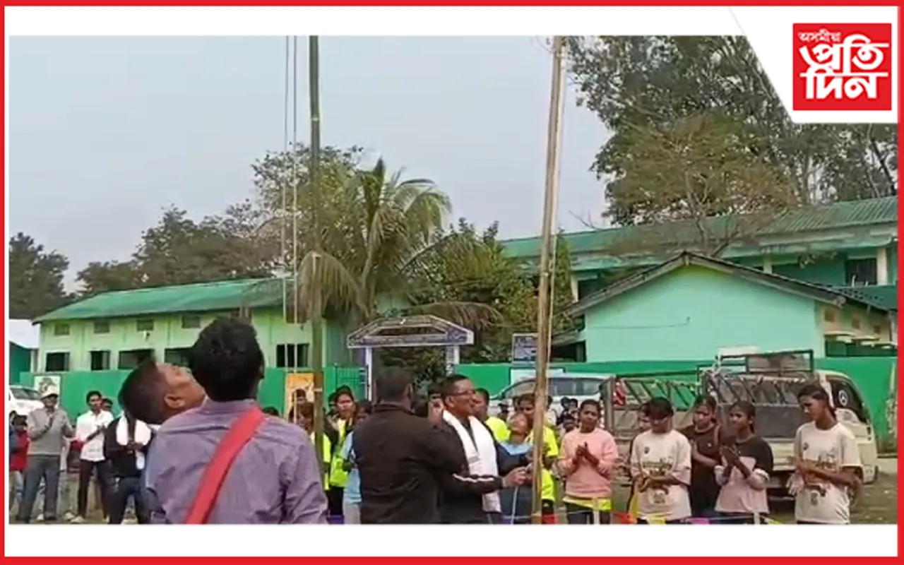 মথুৰাপুৰত চৰাইদেউ জিলা আন্তঃক্লাব ভলীবল প্ৰতিযোগিতাৰ শুভাৰম্ভ