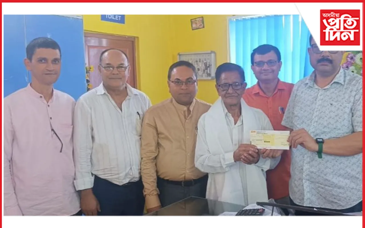 মাজুলী মহাবিদ্যালয়লৈ প্ৰাক্তন অধ্যক্ষ সৰ্বেশ্বৰ হাজৰিকাৰ আৰ্থিক বৰঙণি