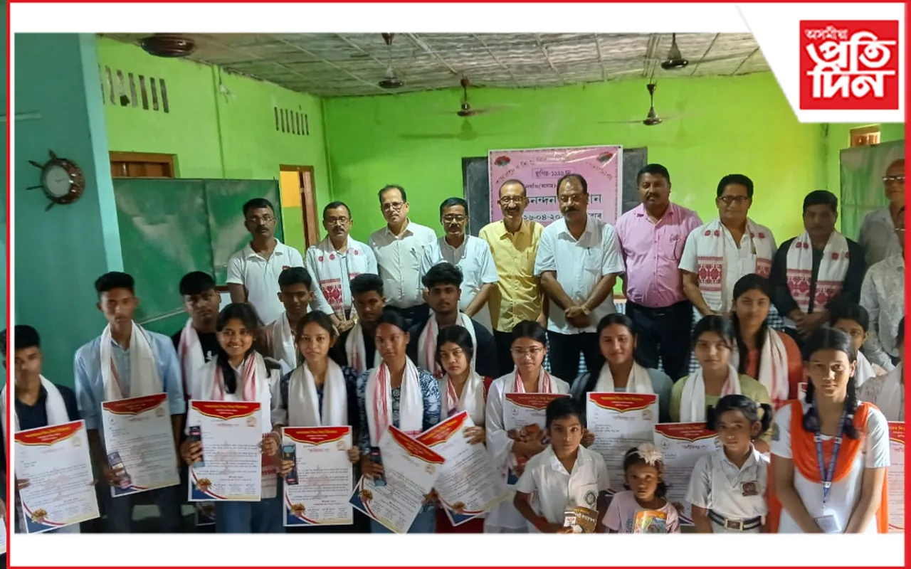 শেনছোৱা শংকৰদেৱ শিশু বিদ্যা নিকেতনত অভিনন্দন অনুষ্ঠান : ১৮ গৰাকী কৃতি শিক্ষাৰ্থীলৈ সম্বৰ্ধনা