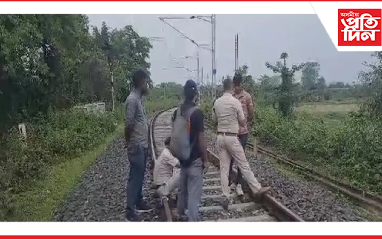 ৰে'লৰ তাঁৰ চোৰ কৰিবলৈ আহি কৰুণ মৃত্যুক সাৱটিলে চোৰে