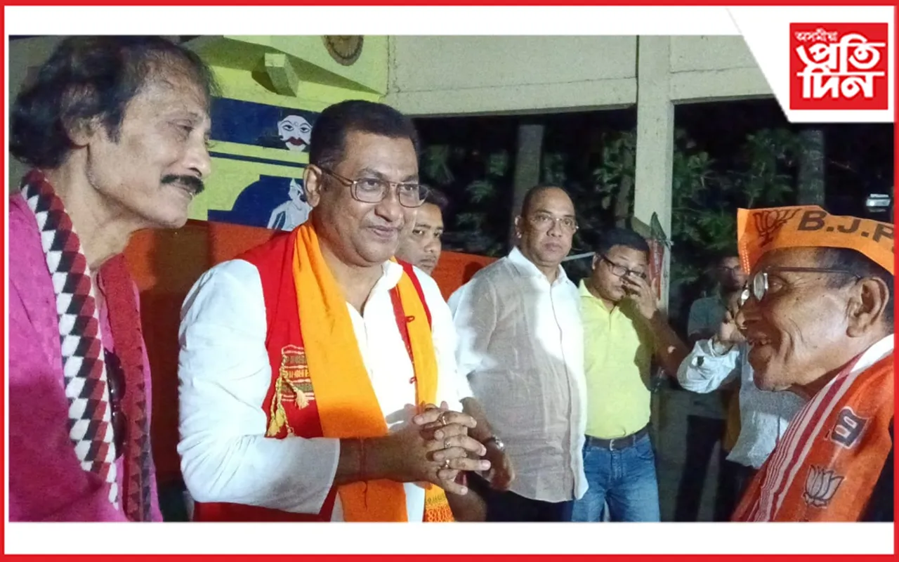 বটদ্ৰৱাত বিধায়ক ৰূপক শৰ্মাৰ নিৰ্বাচনী প্ৰচাৰ : জ্যেষ্ঠ কংগ্ৰেছী নেতাৰ বিজেপিত যোগদান