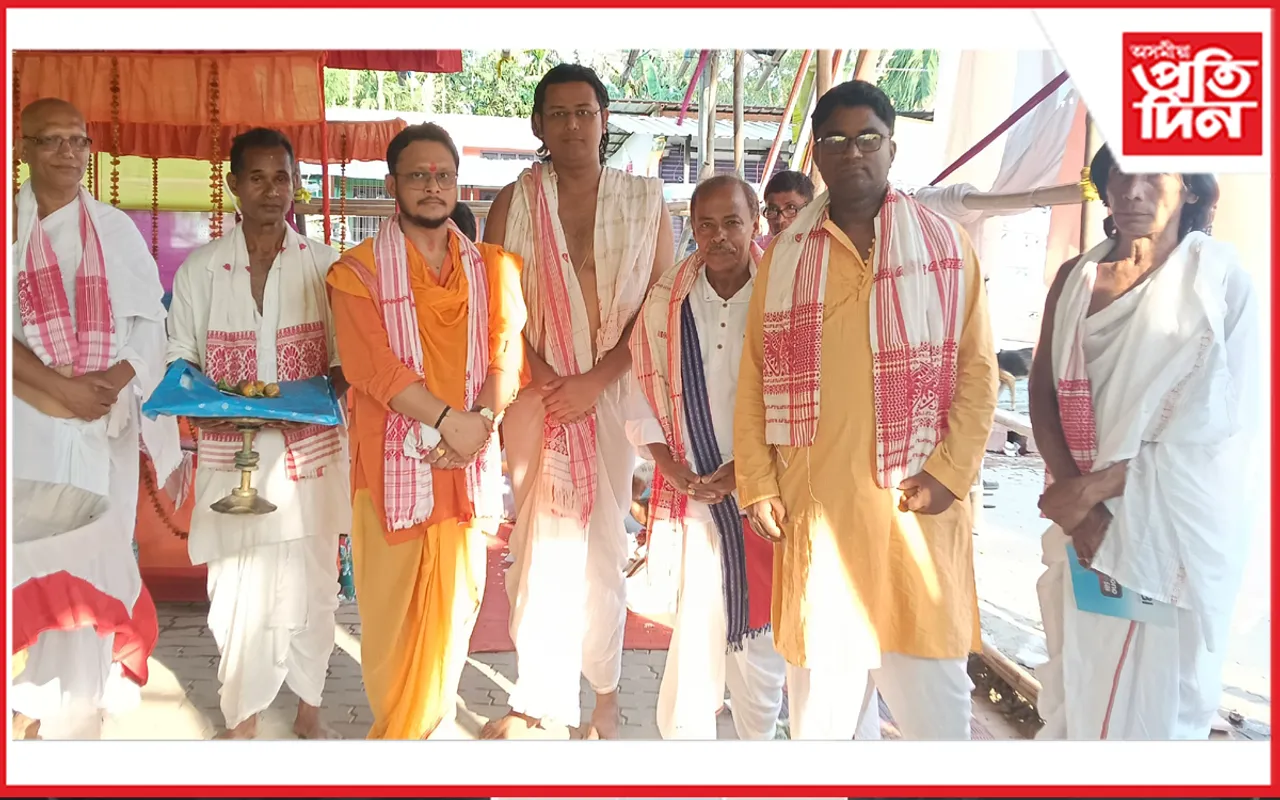 বটদ্ৰৱা থানৰ জাপি বাটচ'ৰাৰ সন্মুখত অবিৰত ভাগৱত পাঠ অনুষ্ঠানৰ সামৰণি
