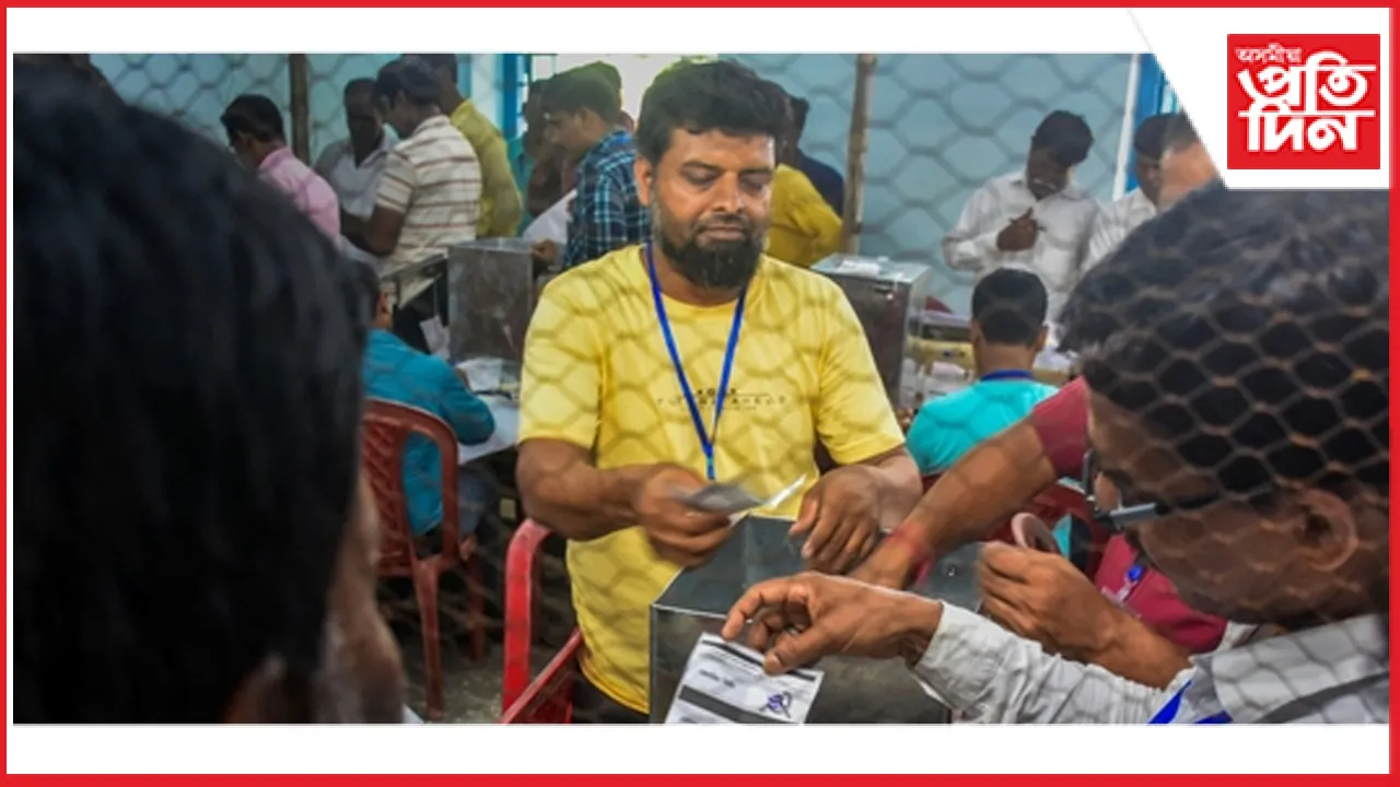 আৰম্ভ পঞ্চায়ত নিৰ্বাচনৰ ভোটগণনাঃ চাওঁক কেইটামান গুৰুত্বপূৰ্ণ তথ্য...