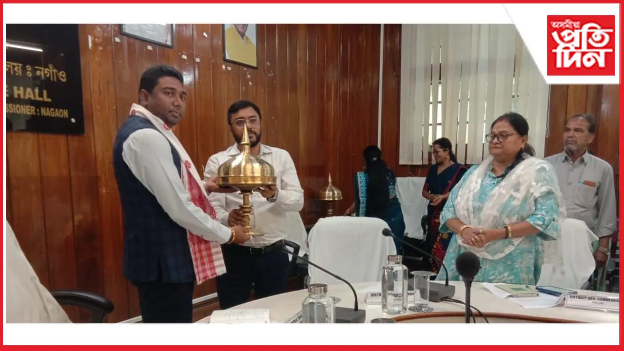 নগাঁৱত চাফাই কৰ্মচাৰী আয়োগৰ অধ্যক্ষৰে বৈঠক সম্পন্ন