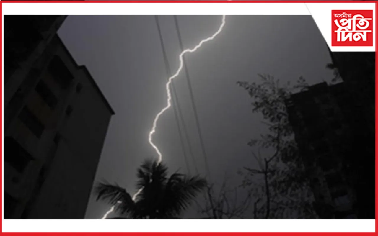 জম্মু- কাশ্মীৰত বজ্ৰপাত : ৪০ টা ভেড়া ছাগলীৰ মৃত্যু