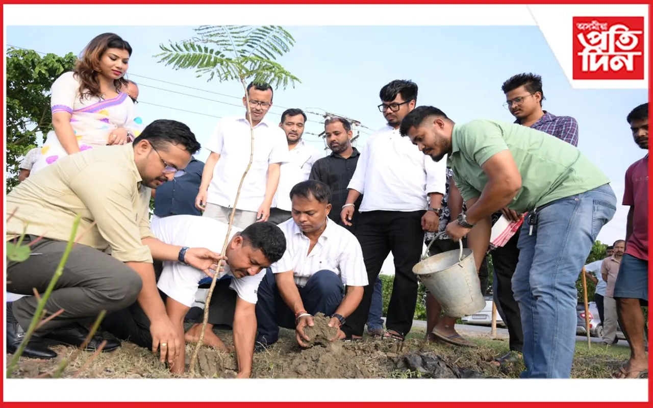 প্ৰাগজ্যোতিষ কমিউনিকেচনৰ উদ্যোগত বিশ্ব পৰিৱেশ দিৱস পালন