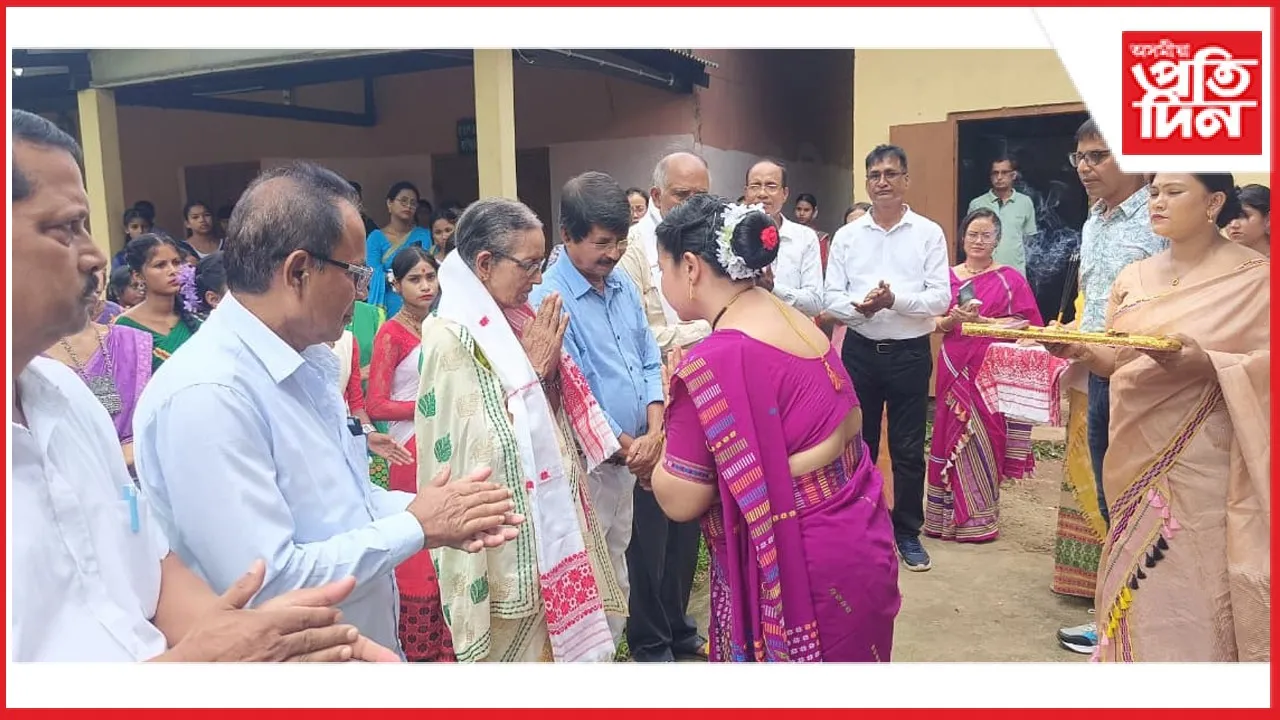 বঢ়মপুৰ উচ্চতৰ মাধ্যমিক বিদ্যালয়ত নৱাগত আদৰণি সভাঃ ছাত্ৰী জিৰণি কোঠা মুকলি