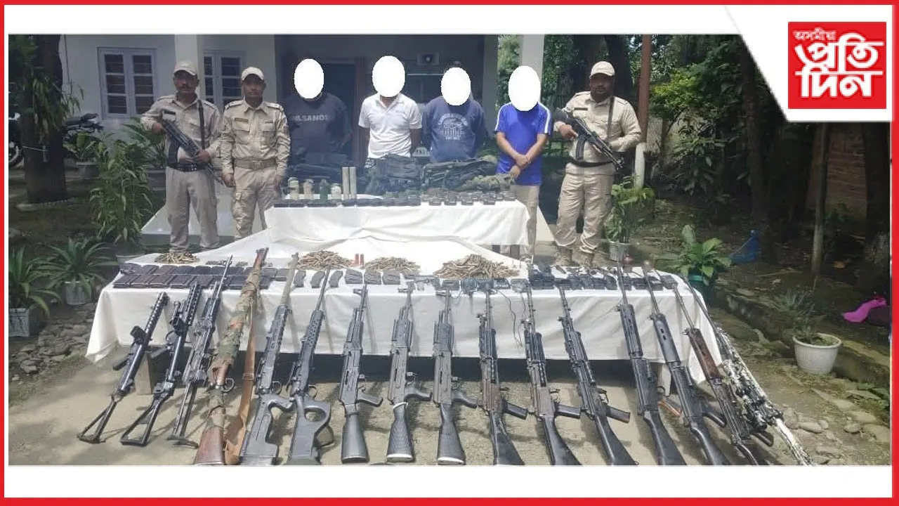 ইম্ফলত সুৰক্ষা বাহিনীৰ অভিযানত বিশাল অস্ত্ৰ ভাণ্ডাৰ জব্দ...