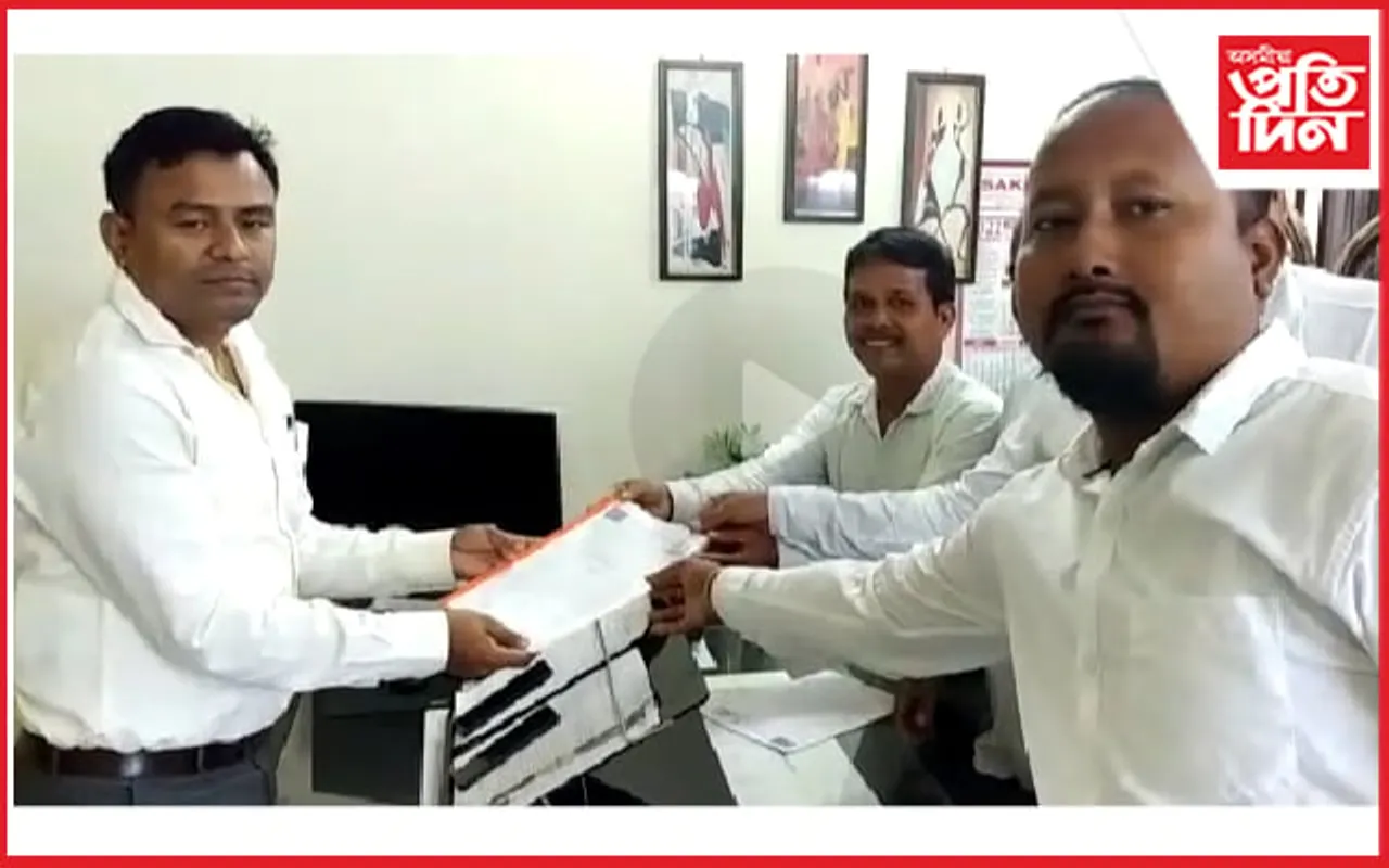 নামৰূপ সাৰ কাৰখানা বিক্ৰীৰ বিৰুদ্ধে সৰৱ জাতীয় পৰিষদ...

 
