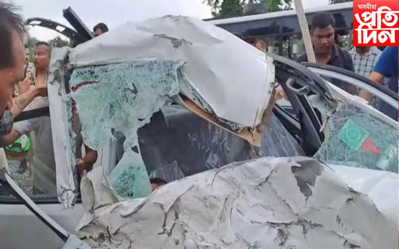 নগাঁৱৰ নৰ্তম গাঁৱত ভয়ংকৰ পথ দুৰ্ঘটনা...