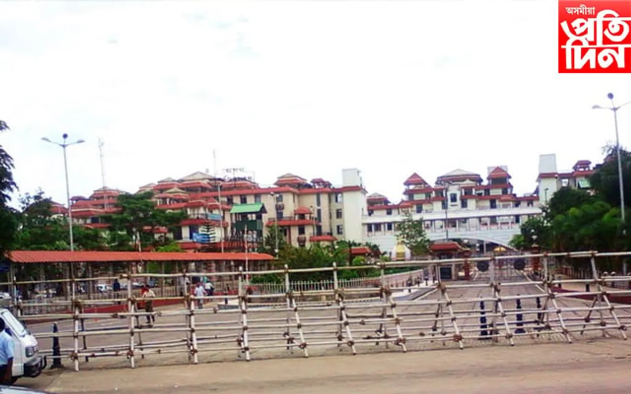 ৰাজ্যৰ কেইবাখনো জিলাৰ আৰক্ষী অধীক্ষকক বদলি... 